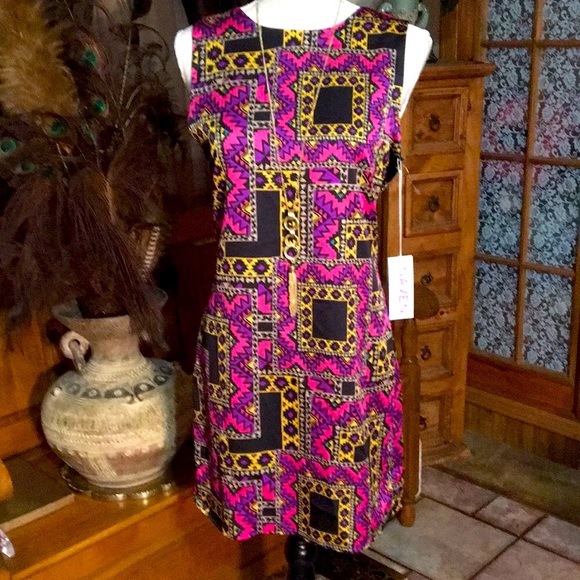 Naven Dresses & Skirts - NWT Silk Naven Flirty Geo Print Sheath Dress